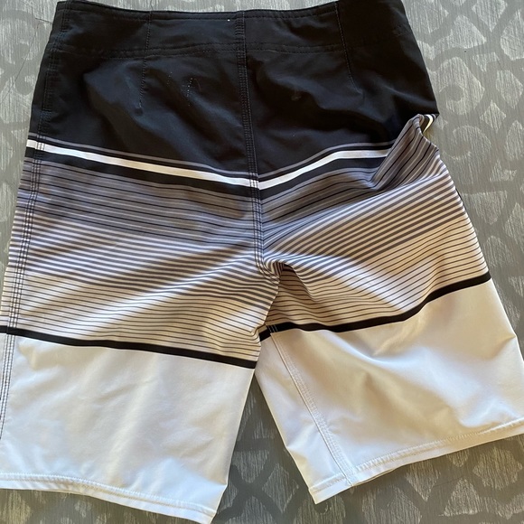 O’Neill board shorts size 26 waist - Picture 6 of 6